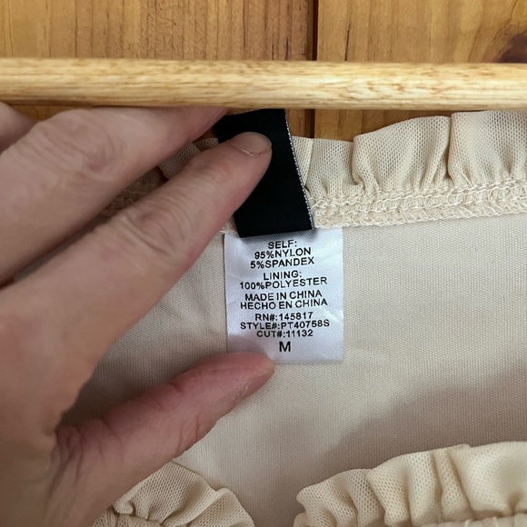 Crop top - Picture 2 of 6